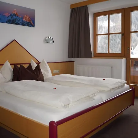 Guest house Strolz 3*